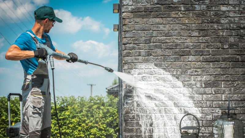 7 Easy Steps to Start a Pressure Washing Business