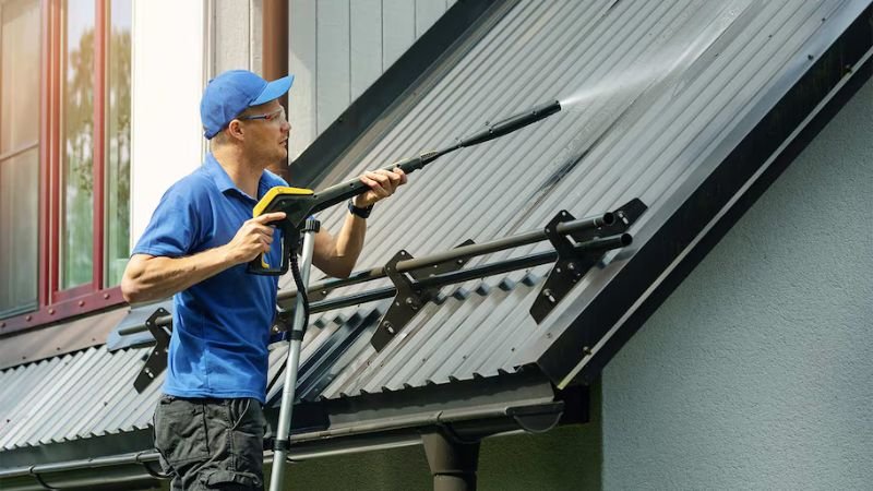 Top 7 Benefits Of Pressure Washing Your Roof